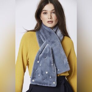 JAYLEY Grey Faux Fur Pearl Studded Scarf NWT